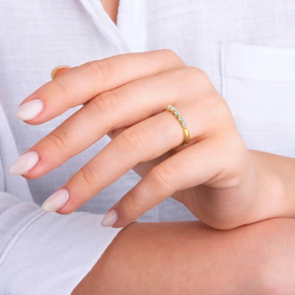 Kohinoor Dahlia timanttisormus 033-232K-25 Kohinoor