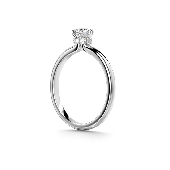 Festive Heidi Hidden Halo 0,38 ct timanttisormus valkokulta, sivukuva