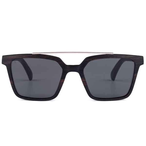 Aarni Blake Eeben Aurinkolasit 