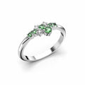 Festive Nelly Green timanttisormus 0,03 ct valkokulta