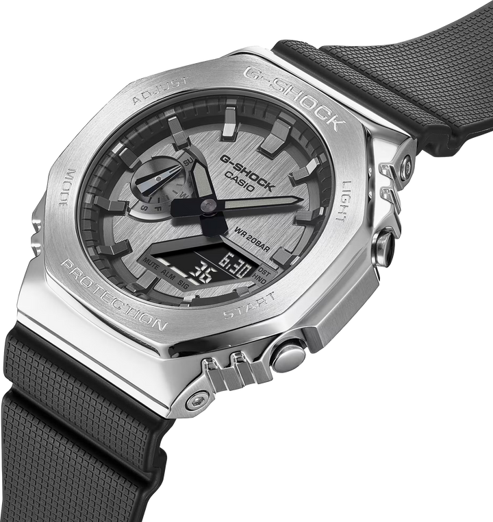 Casio G-Sock The Mandalorian GM-2100 Kulta-Aika