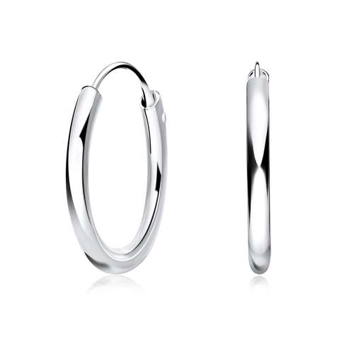 Hopeiset korvarenkaat 3,0 mm useita kokoja