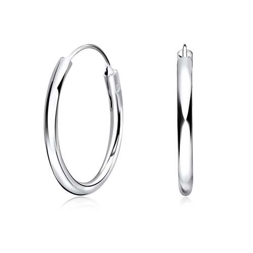 Hopeiset korvarenkaat 2,0 mm monia kokoja