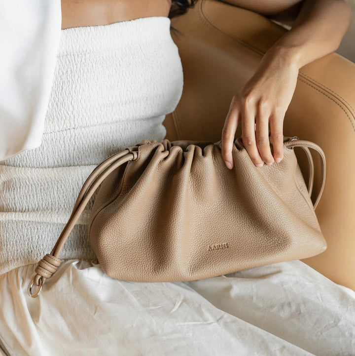 Aarni Linne Clutch-Laukku Hiekka Aarni