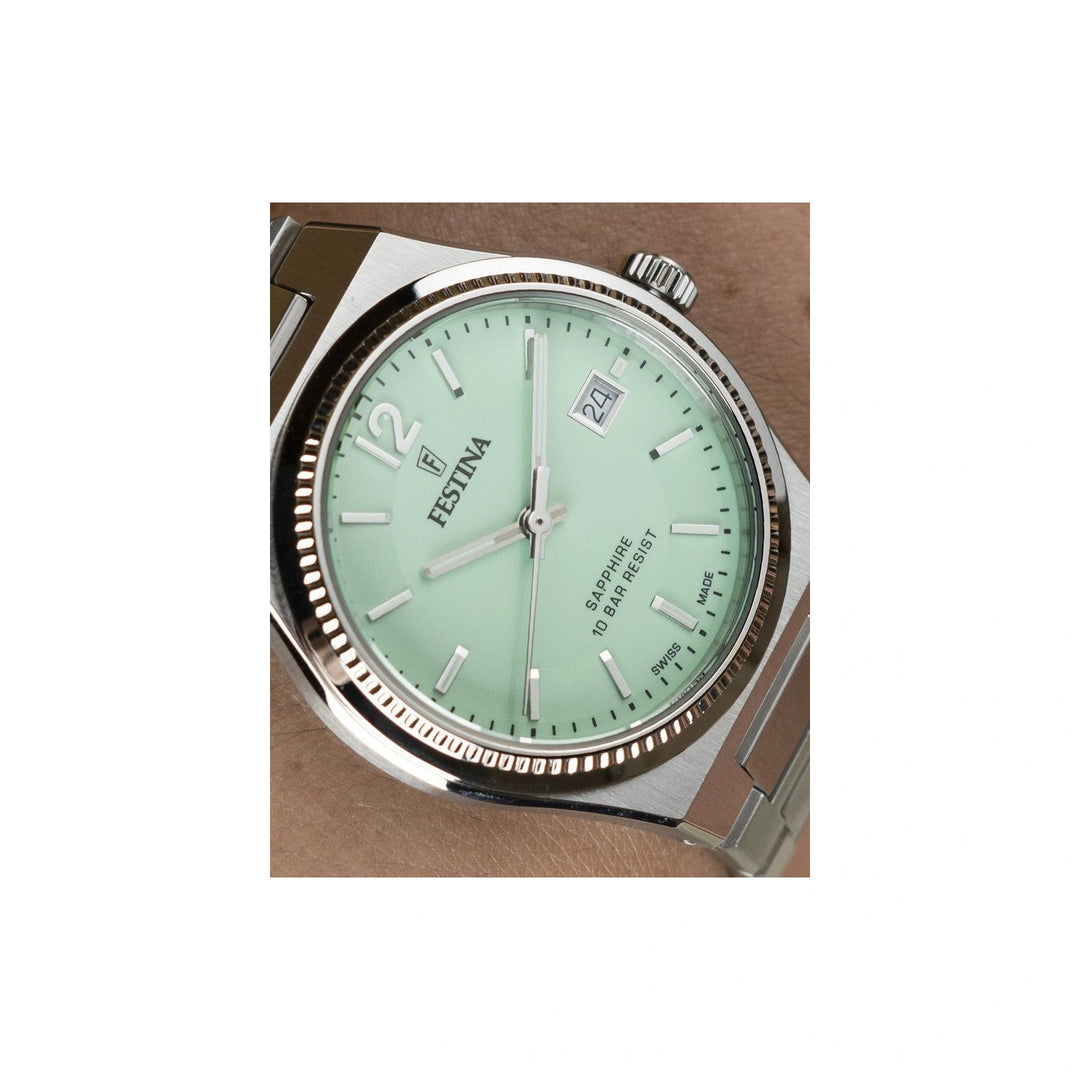 Festina Swiss Made Ladies F20035/3 – kellotaulun lähikuva