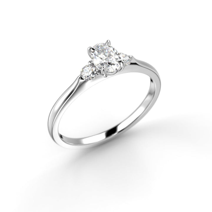 Festive Megan Oval 0,40 ct timanttisormus valkokulta
