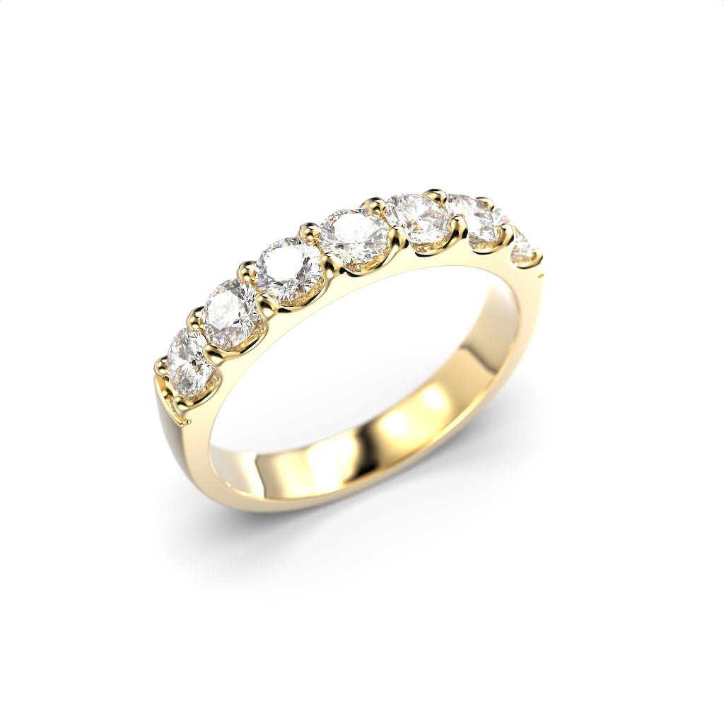 Festive Juliette rivitimanttisormus 0,70 ct keltakulta
