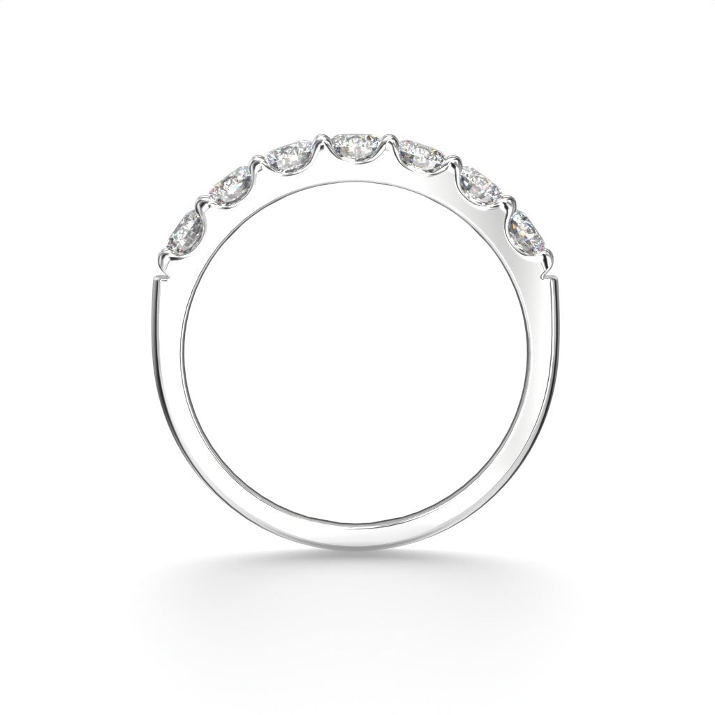 Festive Juliette rivitimanttisormus 0,70 ct valkokulta sivulta