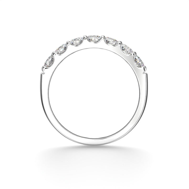 Festive Juliette rivitimanttisormus 0,70 ct valkokulta sivulta