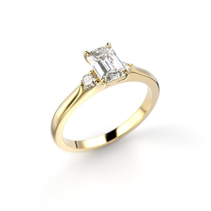 Festive Megan Emerald 0,74 ct timanttisormus keltakulta 745-074 – tuotekuva