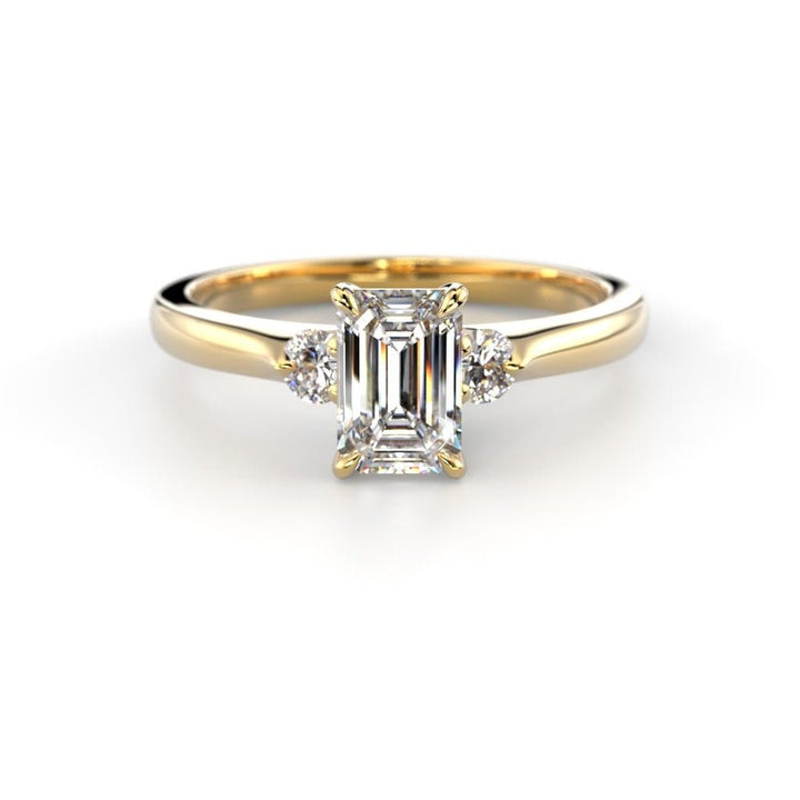 Festive Megan Emerald 0,74 ct timanttisormus keltakulta 745-074 – tuotekuva 2