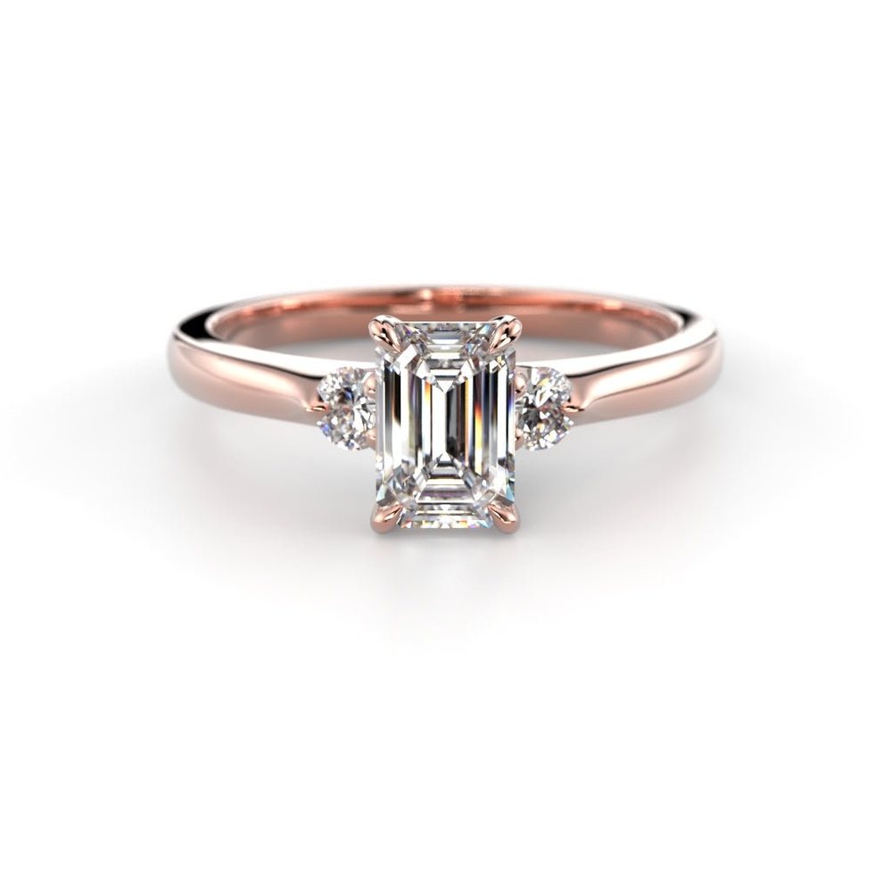 Festive Megan Emerald 0,74 ct timanttisormus punakulta 745-074 – tuotekuva 2