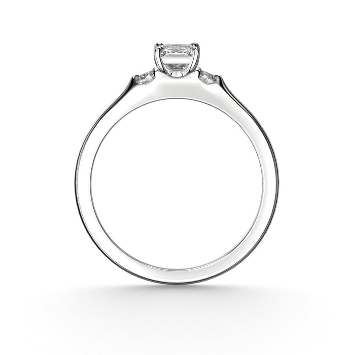 Festive Megan Emerald 0,74 ct timanttisormus valkokulta 745-074 – tuotekuva 3