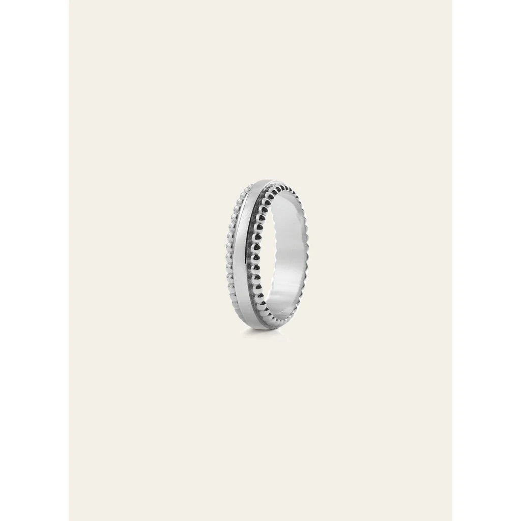 Lumoava Hertta kihlasormus 5 mm 14K valkokulta