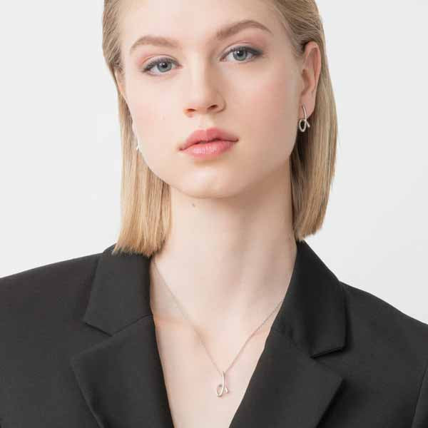 Lumoava Matka riipus L56242100000