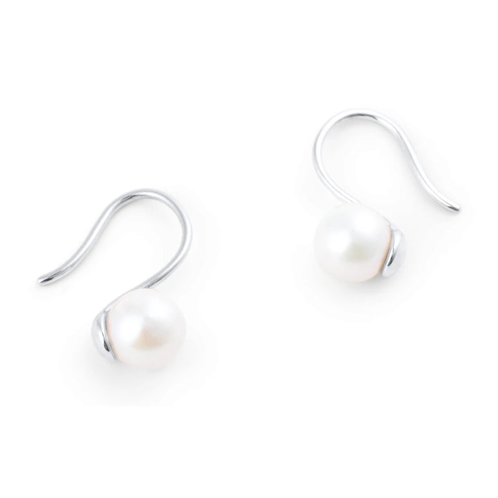 Mockberg Dream Pearl hopeanväriset korvakorut MB2073 – tuotekuva 3