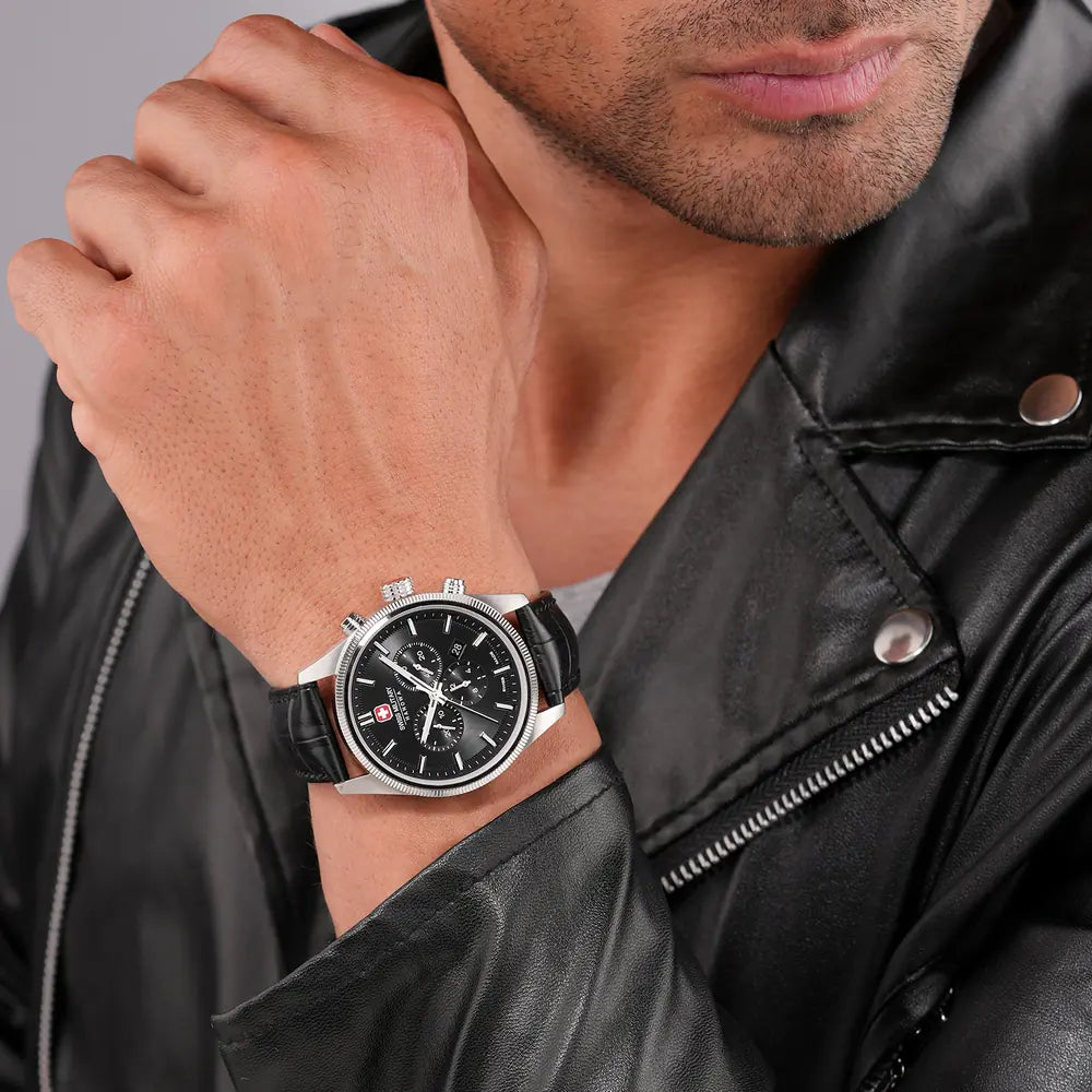 Swiss Military Hanowa Airman First Class SMWGC0003101 SMWGC0003101 – kello ranteessa