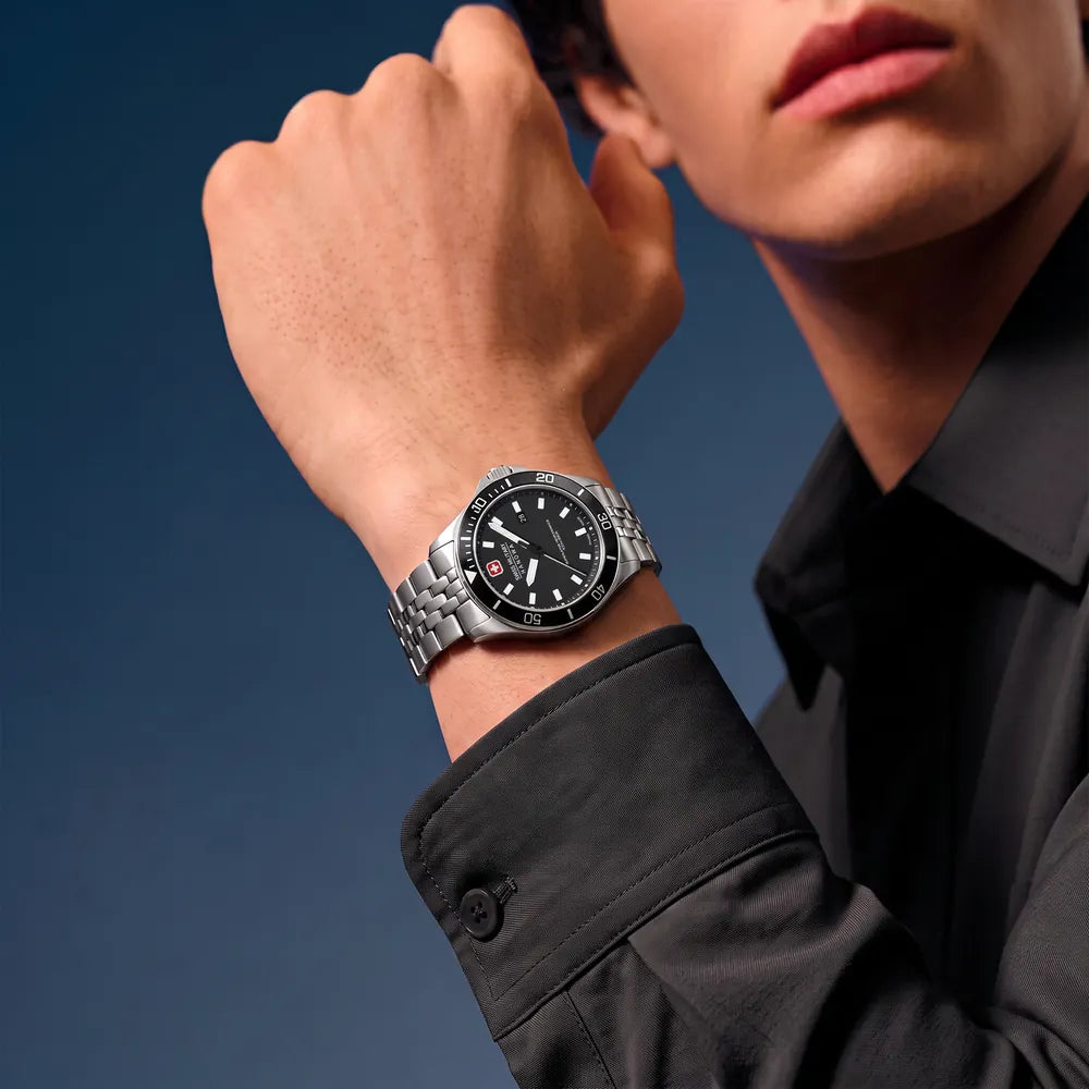 Swiss Military Hanowa Flagship Heritage SMWGH0008501 SMWGH0008501 – kello ranteessa