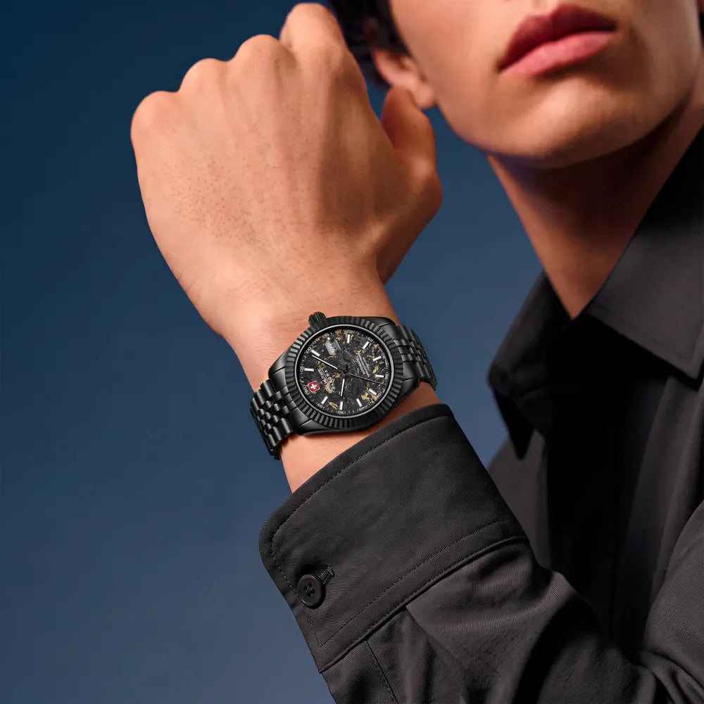 Swiss Military Hanowa Black Forged Automatic SMWGL0005531 SMWGL0005531 – kello ranteessa